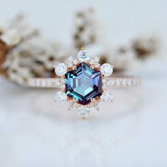 clio-https://clio.giliarto.com/ring/1/716 Engagement Ring Victorian, Black Gold Engagement Rings, Hexagonal Ring, Victorian Engagement Rings, Ring Model, June Birthstone Ring, Alexandrite Engagement Ring, Alexandrite Ring, Luxury Jewellery