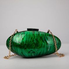 Perfect Pearl Acrylic Evening Bag for wedding and parties. This Designer Luxury Clutch Purse is the new tale of the town. Mini Women's Wallet Shell Chain Shoulder Crossbody to wear for any evening. *****ALL SALES ARE FINAL*****