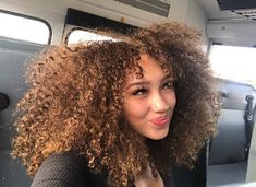 Yasmeen Nicole, Dyed Curly Hair, Cute Curly Hairstyles, Colored Curly Hair, Dyed Natural Hair, Curly Hair Inspiration, Curly Girl Hairstyles, My Self