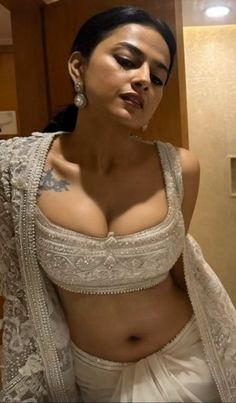 Shraddha Srinath, Vantage Point, Latest News, White Dress, Hollywood, Saree, Entertainment, Bra, White