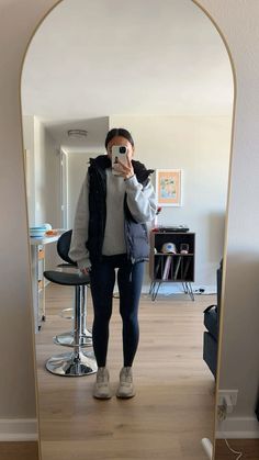 #aritzia #lululemon #oncloud #ootd #ootdinspo #schoolootd #falloutfitideas Ootd School, Cute Outfits For School, School Outfits, Fall Outfits, Cute Outfits, Ootd, Leggings, Autumn Outfits