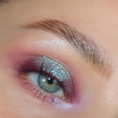 i feel like i’ve accidentally done a variation of this exact look about a trillion times 🤔 idk how it happens @cloudicos pocket summer PR @colourpopcosmetics matte about hue, blush crush PR @lorealusa purple telescopic lift @nyxcosmetics brow glue @judydoll_official brow pen #cppartner #indieeyeshadow #cloudicos #colourpop #colorfuleyeshadow #eyemakeup #makeupinspo #sparklymakeup #selftaughtmua Colorful Eyeshadow Looks, Brow Glue, Mack Up, Sparkly Makeup, Brow Pen, Winter Makeup