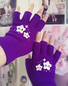 Embroidery details. Unic size. Acrylic Fabric. Fingerless Gloves. b-grade: You will recive the product with small defects like: marks , dirty...The... Lavender Grunge, Gloves Embroidery, Star Gloves, Aesthetic Gloves, Black Cat Pillow, Purple Gloves, Paw Gloves, Happy Monster, Star Theme