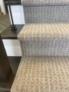 stair-carpet-runner-ideas Grey Stair Runner, Gray Stair Runner, Black And White Stairs, Carpeted Stairs, Gray Stairs, Carpet Staircase, Staircase Runner, Grey Runner