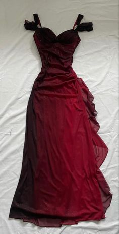 Celana Jins Wanita, Ombre Burgundy, Prom Dress Pictures, 파티 드레스, Red Ombre, Beautiful Prom Dresses