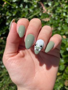 Cute Animal Nails, Frog Nail Art, Frog Nails, Sage Green Nails, Cute Pink Nails, Green Acrylic Nails, Green Nail Art, Green Nail Designs