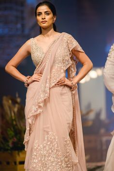 Ridhi Mehra, Saree And Blouse, Party Wear Lehenga Choli, Add Sleeves, Embroidered Crop Tops, Embroidered Saree, Color Champagne, Pashmina Shawl, Bridal Lehenga