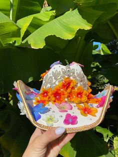 Rhinestone cowboy hat -iridescent appliqué -an assortment of flowers  -iridescent rhinestones -good crystal trim   -Hand rhinestoned Rhinestone Bucket Hat, Decorate Your Own Cowboy Hat, Kids Cowboy Hats, Summer Camp Art, Cowboy Hut, Rhinestone Cowboy, 21 Birthday