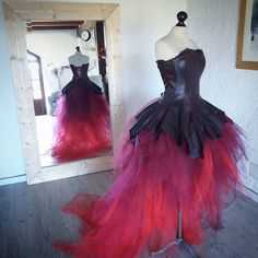 Wedding Dress, Leather Dress, Tailor-made, Bustier, Recycled Leather, Skirt, Tulle, Burgundy, Red, Wine, Punk, Rock, ETOILE / NIGHT - Etsy UK Spa Reception, Dress Leather, Metal Fashion, Recycled Leather, Leather Dress, Burgundy Red, Punk Rock, Red Wine