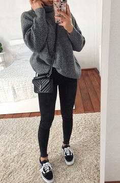 Comfy Jeans Outfit, Comfy Outfits Winter, Vans Outfit, Mode Hippie, Teaching Outfits, Denim Outfits, Black Jeans Outfit, Street Life