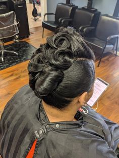 Pincurl updo #weddingupdo Pincurl Updo, Pin Curl Updo, Modern Updo, Sassy Hair, 90s Hairstyles, Ponytail Styles, Hair Studio, Love Hair