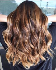 Golden Brown Hair, Honey Brown Hair, Hair Color Caramel, Brunette Hair With Highlights, Caramel Hair, Brunette Balayage Hair, Honey Blonde Hair, Honey Hair