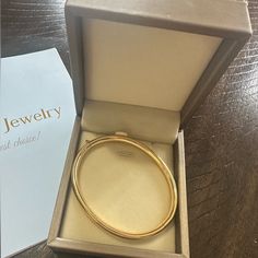 18 K Bangle Gold Bracelet, Comes With The Authentic Card That Was Bought In Albania. Bangle Gold, Albania, Gold Bangles, Womens Jewelry Bracelets, Limited Time, Gold Bracelet, Bangles, Women Jewelry, Bracelet