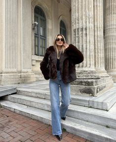 The 9 Chicest Cold Weather Winter Date Night Outfits | Le Chic Street Jeans And Fur Coat Outfit, Fur Coat Casual Outfit, Black Fur Coat Outfit Street Style, Winter Going Out Outfit Night Bar, Date Night Outfits Winter, Fur Coat Aesthetic, Dinner Outfit Winter, Night Outfits Winter, Winter Date Outfits