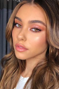 prom makeup looks natural glam soap brow look rose gold look prom Gold Makeup Ideas, Pink Dress Makeup, Rose Gold Makeup Looks, Rosa Make-up, Goddess Makeup, Make Up Gold, Gold Ideas, Gold Makeup Looks, Pretty Eyeshadow