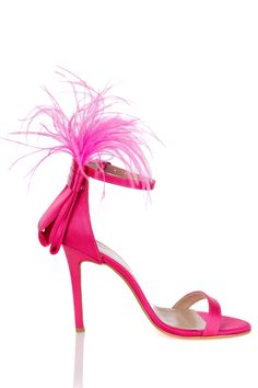 Step into sophistication and elegance with our Elegant Fuchsia Feather Evening Dress Shoes. These exquisite heels are designed to make a statement at any special occasion, whether it's a wedding, prom, or glamorous evening event. Adorned with luxurious fuchsia feathers and crafted with precision, these shoes are the epitome of style and grace. Features: Luxurious Design: Adorned with plush fuchsia feathers, these shoes exude opulence and sophistication. Versatile Style: Perfect for weddings, pro Feather Shoes, Prom Heels, Wedding Dress Shoes, Shoes Wedding, Feather Dress, Luxurious Design, Style And Grace, Dress Sandals, Special Design