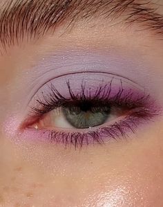 Pastel Eyeshadow, Concert Makeup, Pink Eye Makeup, Pride Makeup, Cute Eye Makeup, Eye Makeup Brushes, Creative Eye Makeup