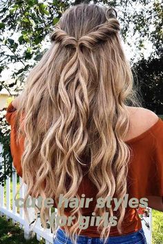 simple hairstyles//cute trendy hairstyles// hair ideas//hairstyles//baddie hairstyles Half Up Half Down Prom, Hoco Hairstyles, Dance Hairstyles, Scott Mccall, Prom Hairstyles For Long Hair, Brown Blonde Hair, Spring Hairstyles, Half Up Half Down Hair