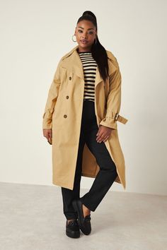 Refresh your new season collection with this must-have trench coat from Yours Curve. Made from a comfortable woven fabric, it features a collared neckline, belted waist fastening and side pockets. Simply layer over your favourite new season outfits for a look you'll want to wear on repeat this season. Plus Size Trench Coat, Season Outfits, Brown Trench Coat, Size 16 Women, Petite Coat, Plus Swimwear, Plus Size Coats, Floral Shirt Dress, Next Fashion