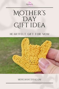 the mother's day gift idea crochet pattern is shown in front of a field