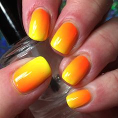 Yellow And Orange Nails Design, Yellow Orange Nails, Yellow And Orange Nails, Orange Yellow Nails, Orange Aura Nails, Vaca Nails, Yellow Nail Art Designs