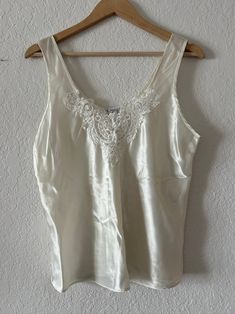 100% polyester Best fits size M-L Ivory Lace Top, Ivory Lace, Lace Top, Lace