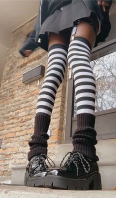 Knee High Socks Outfit Aesthetic, Femboy Outfit, Knee High Socks Outfit, Socks Drawing, High Socks Outfits, Kitty Cheshire, Leg Warmers Pattern, Striped Knee High Socks