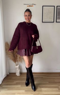 Plum Sweater Outfit, Wine Sweater Outfit, Burgundy Leather Skirt Outfit, Burgundy Skirt Outfit, Burgundy Sweater Outfit, Burgundy Boots Outfit, Rome Outfits, Pleated Skirt Black, Pleated Skirt Outfit