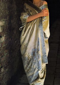 Fortuny. Via Kristin Solias Mode Boho, Mode Vintage, Looks Style, Historical Fashion, Fashion History, Kimonos, Look Fashion, Beautiful Outfits, Style Me