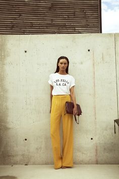 maxi pants ochre #style #fashion #streetstyle Maxi Pants, Yellow Pants, 로고 디자인