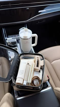 Emergency Essentials, Purse Hook, Interior Design Per La Casa, Girly Car, Cute Car Accessories, Car Aesthetic