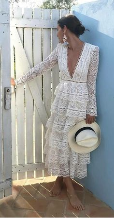 Dresses Aesthetic, Queen Dress, White Lace Dress, Long Sleeve Lace Dress, Looks Chic, White Midi Dress, Lace White Dress, Unique Dresses