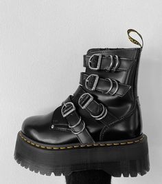 Alternative Shoes, Goth Boots, Statement Shoe, Shoe Inspiration, Swag Shoes, Pretty Shoes, Dream Shoes