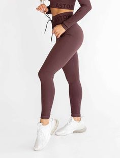 Ribbed Yoga Pants For Loungewear, Fitted Solid Ribbed Leggings, Solid Color Fitted Ribbed Leggings, Fitted Solid Color Ribbed Leggings, Fitted Seamless Activewear For Loungewear, Ribbed Tight Activewear For Loungewear, Tight Ribbed Activewear For Loungewear, Ribbed Stretch Activewear For Loungewear, Stretch Ribbed Activewear For Loungewear