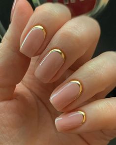 Embrace simplicity with these classy and short neutral nail designs. Perfect for any occasion, these trendy nude nails with gold will effortlessly elevate your fingertips. Inverted Manicure, Bold Wedding Nails, Gold Cuticle Nails, Gel French Manicure, Nail Board, Manikur Kuku, Lines On Nails, Nagel Inspo