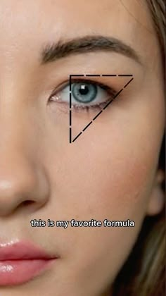 EYESHADOW PLACEMENT FORMULA FOR HOODED DOWNTURNED EYES 😱🥳 #hoodedeyesmak... How To Make Up Small Eyes, Hooded Lid Eyeshadow, Extreme Hooded Eyes Eyeliner, Soft Neutral Eye Makeup, Eyeshadow For Hooded Hazel Eyes, Hooded Lids Eyeliner, Downturned Deepset Eye Makeup, Eye Makeup Minimalist, Small Eye Eyeshadow