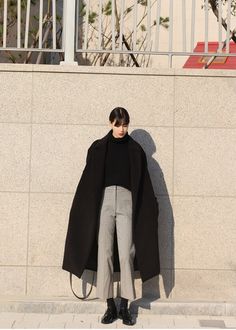 Twins Fashion, Korean Fashion Ideas, Chic Fall Outfits, Korean Fashion Trends, Korea Fashion, Grey Pants, Korean Street Fashion, Look At You