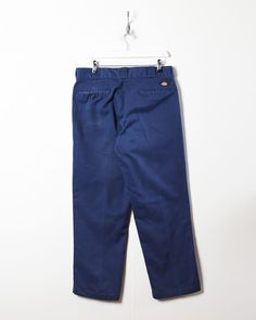 How it fits Straight Waist 34″ Inside leg 29″ Flaws Photos show marks if any Material Cotton Era 00s Colour Navy Casual Navy Work Pants, Dickies 874, Vintage Dickies, Vintage Clothing Online, Uk Fashion, Retro Vintage, Vintage Outfits, Trousers, Navy