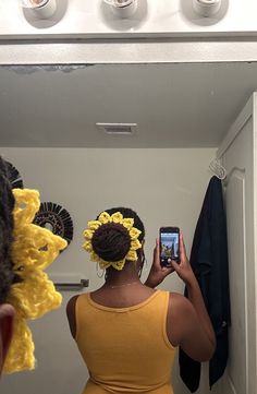 Scrunchies Design, Sunflower Scrunchie, Crochet Scrunchies, Sunflower Crochet, Free Pattern Crochet, Short Locs Hairstyles, Design 2023