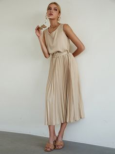 Khaki Sleeveless O-Neck High Waist A-Line Pleated Work Dress



Body Size

Размер тела




Size

Размер
S / CM
M / CM
L / CM


EU

Европа
34-36
38-40
42


RUS

PУС
44
46
48


AU

Австралия
8
10
12


UK

Англия
8
10
12


US

США
4-6
8-10
12


Bust

Обхват груди
86-90
90-94
94-98


Waist

Талия
66-69
70-73
74-77


Hip

Бедра
90-94
94-98
98-102


Product Measurement (CM)

Измерение продукта


Bust

Обхват груди
95.5
99.5
104


Waist

Талия
65
69
73


Hip

Бедра
150
154
158


Shoulder

Плечо
39
40.2 Mid Skirt, Pleated Maxi Dress, Work Dress, Pleated Maxi, Khaki Dress, Body Dress, Pleated Midi Skirt, Trendy Clothes For Women, Lovely Dresses