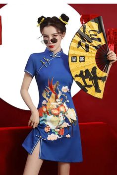 Material: POLYESTER Fabric Type: Broadcloth Traditional Chinese Clothing: Cheongsams Size chart: Size Chest(cm) Length(cm) Shoulder(cm) M 90 90 36 L 94 91 37 XL 98 92 38 2XL 102 93 39 3XL 106 94 40 4XL 110 95 41 Blue Stand Collar Summer Dress, Blue Summer Dress With Stand Collar, Floral Guitar, Traditional Chinese Clothing, Guitar Print, Cheongsam Dress, Dress Short Sleeve, Chinese Clothing, Cheongsam