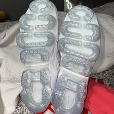 Hello :)) I Have The Nike Air Vapormax Plus Shoes In Men’s 10.5 Only Been Worn A Couple Times, In Very Good Condition Only Flaw Is The Little Stain On Top Of One Of The Shoe. Nike Air Vapormax Plus, Air Vapormax Plus, Air Vapormax, Nike Air Vapormax, Shoes Color, S 10, Shoes Nike, White Nikes, Mens Shoes Sneakers