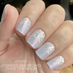 Color Street Forbidden Orchid, Mixed Mani, Winter Manicure, Manicure Colors, Pink Acrylic Nails, Nail Polish Designs, Beach Nails, Autumn Nails