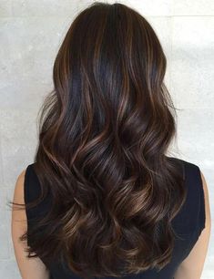 Brunette Hair Color With Highlights, Black Hair Balayage, Subtle Balayage, Brunette Balayage, Black Hair With Highlights, Dark Hair With Highlights, Caramel Hair, Brunette Balayage Hair, Brown Hair Balayage