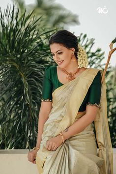 Anusree In Kerala Saree, Anusree In Saree, Kerala Saree Blouse Designs Puff, Traditional Dresses Kerala Style, Kerala Blouse Design Models, Kerala Saree Blouse Designs Traditional, Kerala Saree Styling, Set Saree Blouse Designs Kerala, Onam Sarees