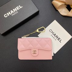 Buy new free shipping. Luxury gift accessories discount. Luxurious Chanel Design: The wallet card holder features Chanel's signature elegance, showcasing the brand's iconic aesthetic. This timeless design adds a touch of sophistication and luxury to any ensemble. Premium Genuine Leather: Crafted from high-qu Card Holder Wallet Aesthetic, Iconic Aesthetic, Cute Luggage, Chanel Design, Zippers Fashion, Luxury Phone Case, Genuine Leather Wallets, Chanel Paris, Essential Items