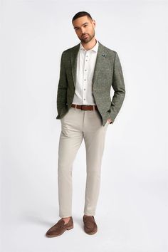 Embrace timeless sophistication with the Cavani Riva Forrest Blazer for men. It showcases a houndstooth woven check in forest green, brown, and white, tailored in a slim fit. Detailed with a two-button fastening, four buttons on each cuff, flap side pockets, a chest pocket, and a double vent at the back, this classic piece exudes refined elegance. Step into enduring style with a touch of vintage charm. Wash & Care: Do not bleach, do not tumble, do not iron, and dry clean only. Wedding Chinos, Tuxedo Wedding Suit, Navy Suit Wedding, Green Wedding Suit, Mens Suede Boots, Grey Suit Wedding, Brown Shoes Men, Tweed Wedding Suits