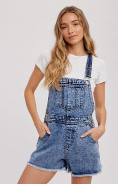 Denim overalls featuring an acid wash, adjustable straps, side button closures, frayed hem, front chest pocket with four pocket design and a relaxed fit. -Model is 5'9" and wearing a Small 100% Cotton Overalls Outfits, Short Overalls, Denim Dungarees, Acid Wash Denim, Fashion Fits, Denim Overalls, Dungarees, Acid Wash, Online Shopping Clothes