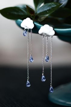 Delicate Earring, Raven Claw, Rain Earrings, Rain Cloud, Summer Rain, Clear Crystals, Diy Schmuck, Delicate Earrings, Christmas Jewelry