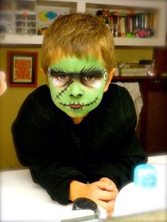 Frankenstein Face Paint Easy, Frankenstein Makeup, Frankenstein Face, Zombie Kid, Face Painting Halloween, Kids Makeup